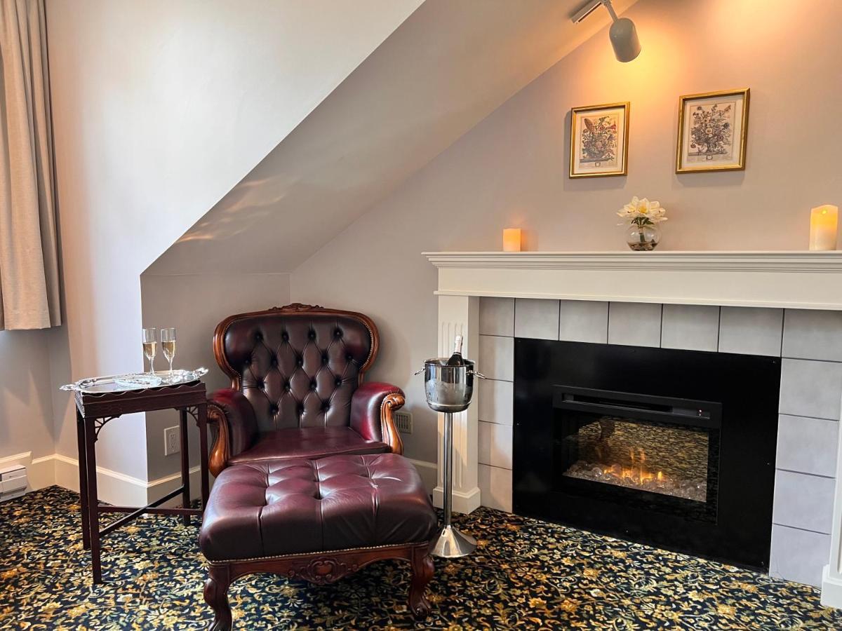 Woodstone Manor Inc. Hotel Sturdies Bay Luaran gambar