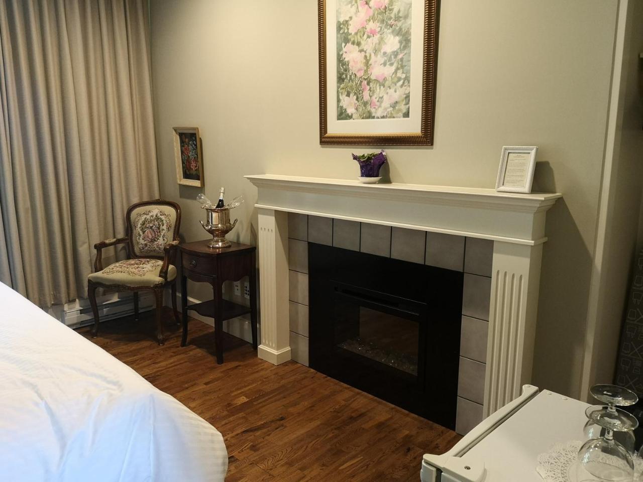 Woodstone Manor Inc. Hotel Sturdies Bay Luaran gambar