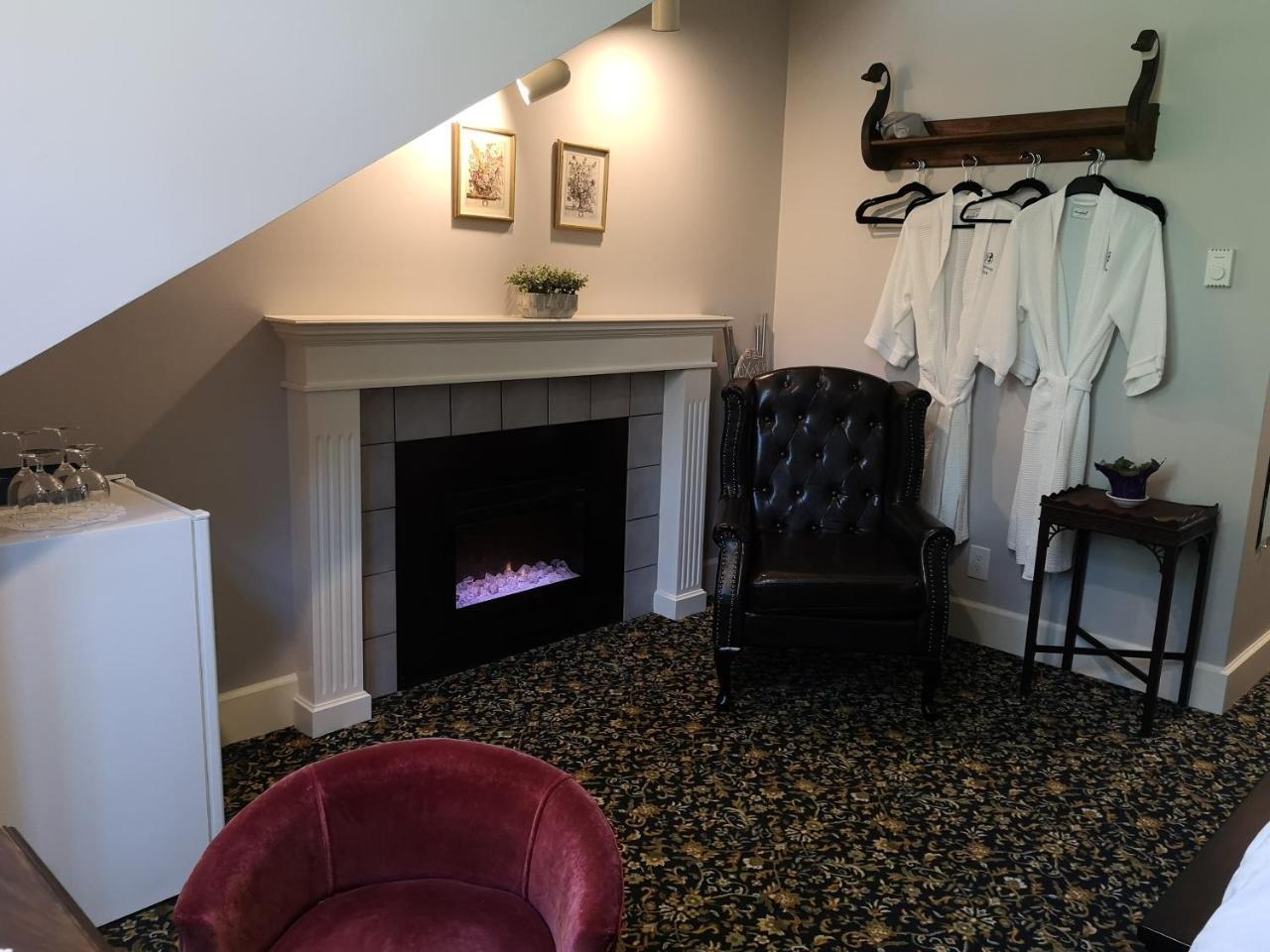 Woodstone Manor Inc. Hotel Sturdies Bay Luaran gambar